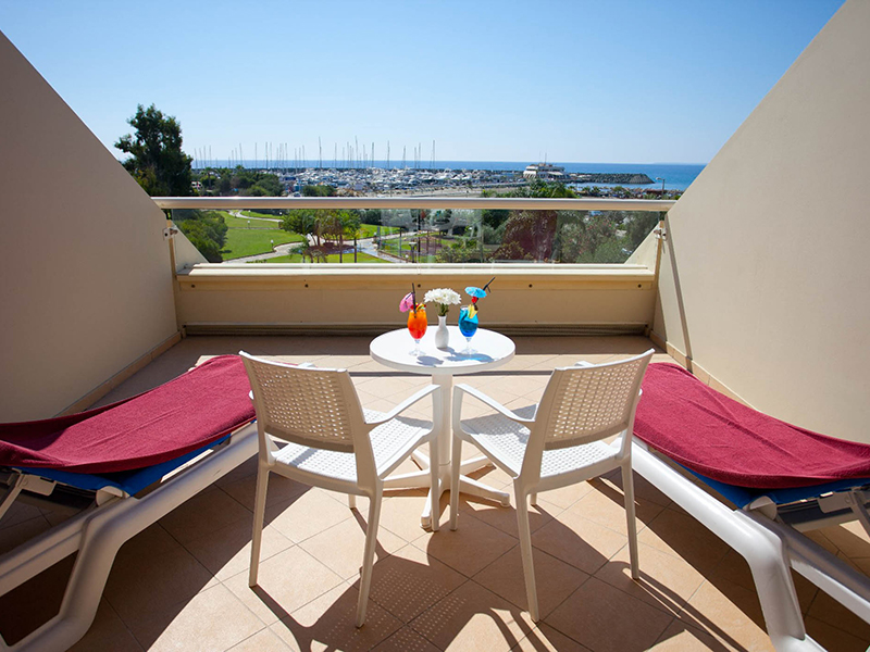 Executive Marina View Room6