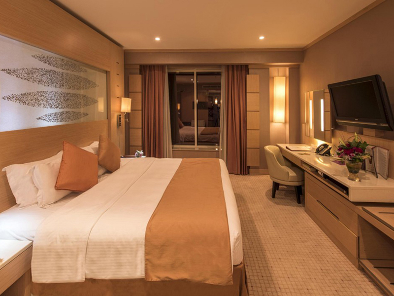 Executive Premier One Bed Room Suite Royal Floor4