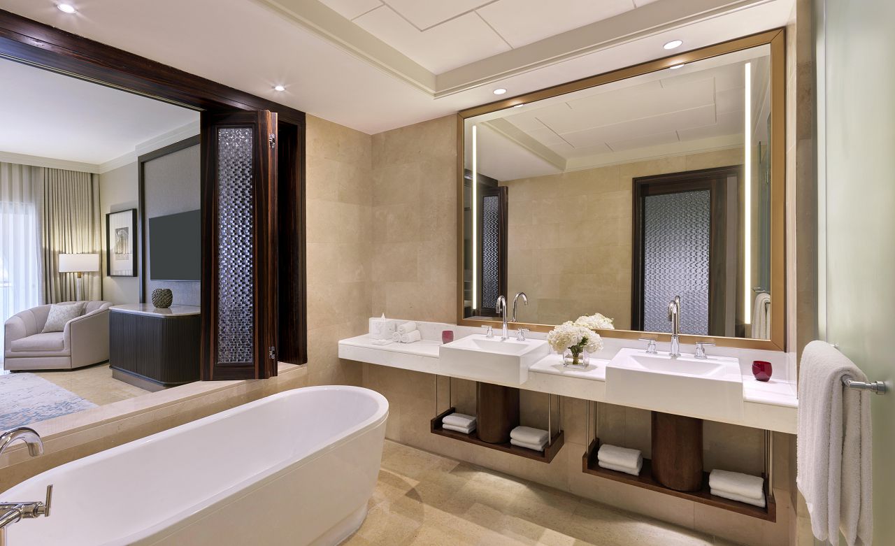 Executive Suite Bathroom