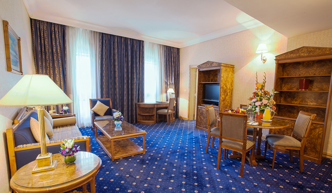 Falcon Suite4