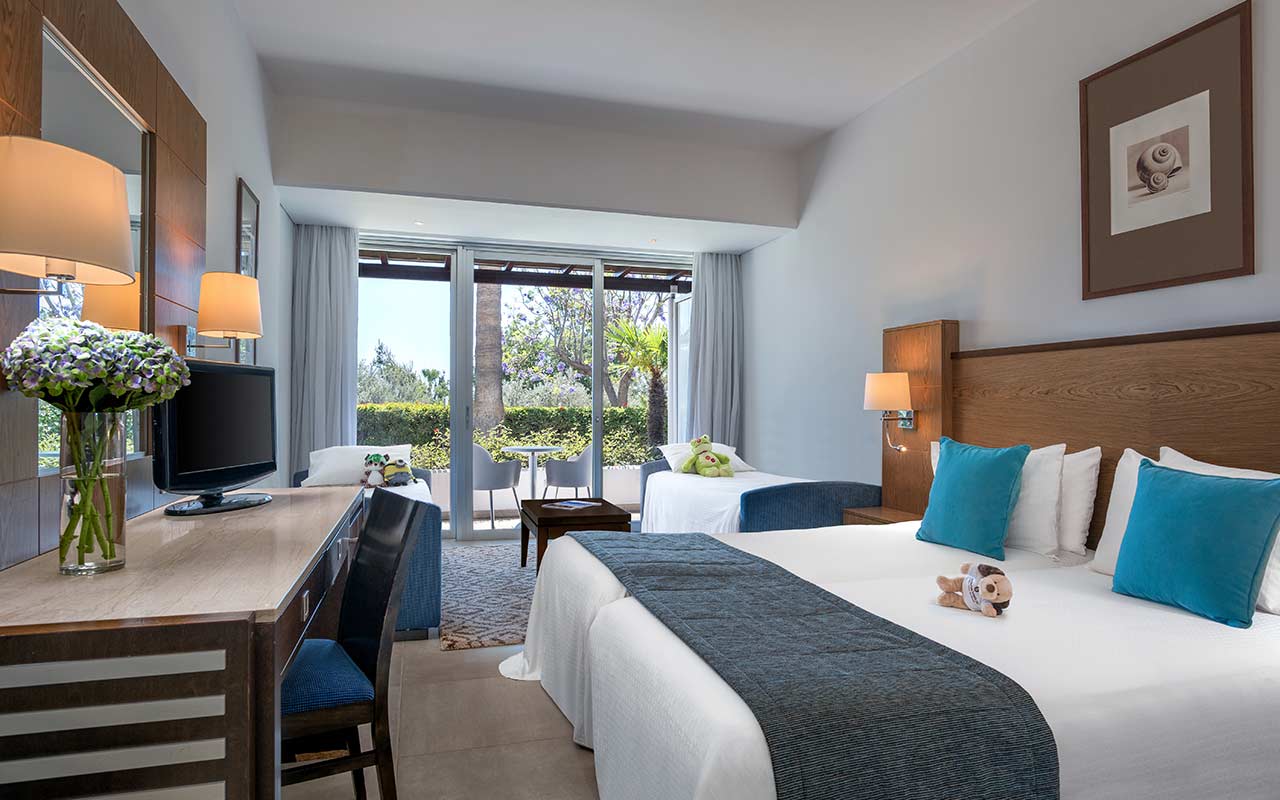 Family-Room-Inland-View-Extra-Bed