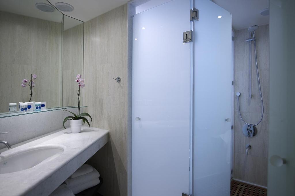 Family Suite 2 Bedrooms 1