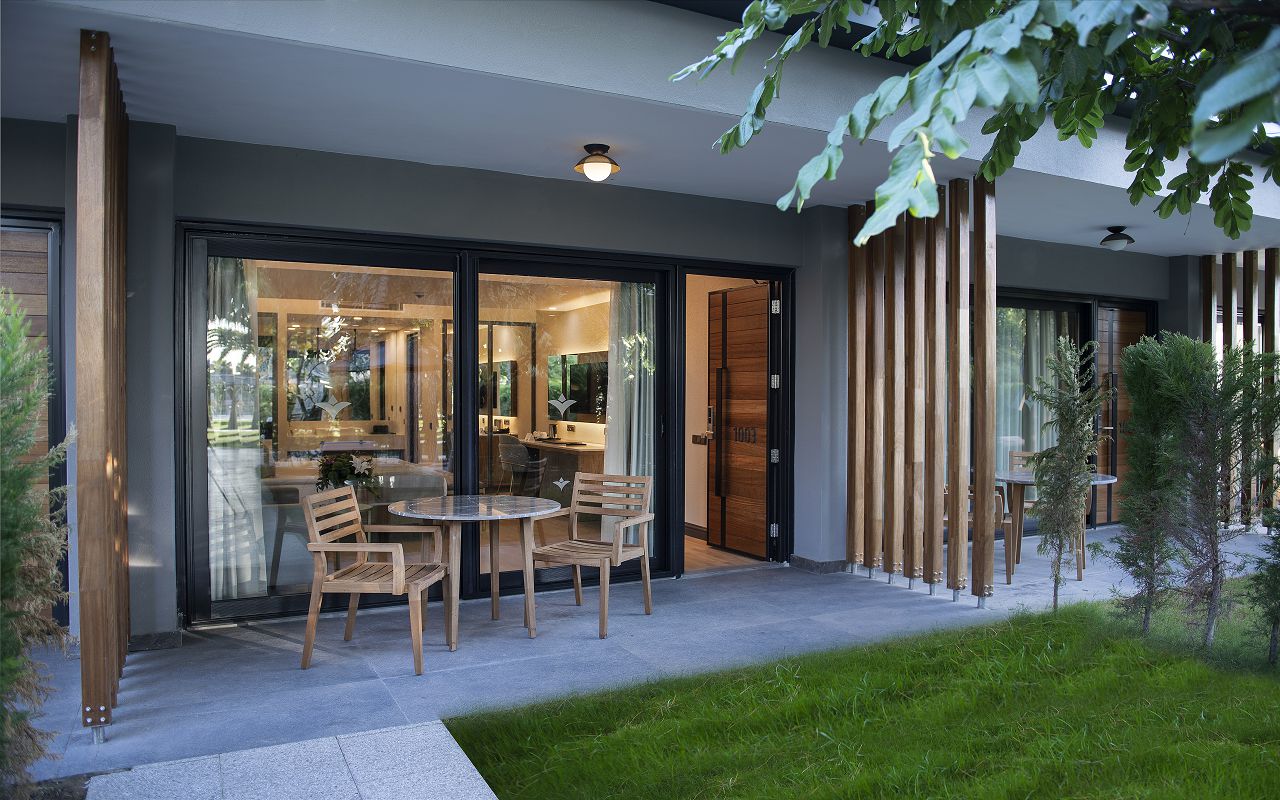 GARDEN ROOM02-1003