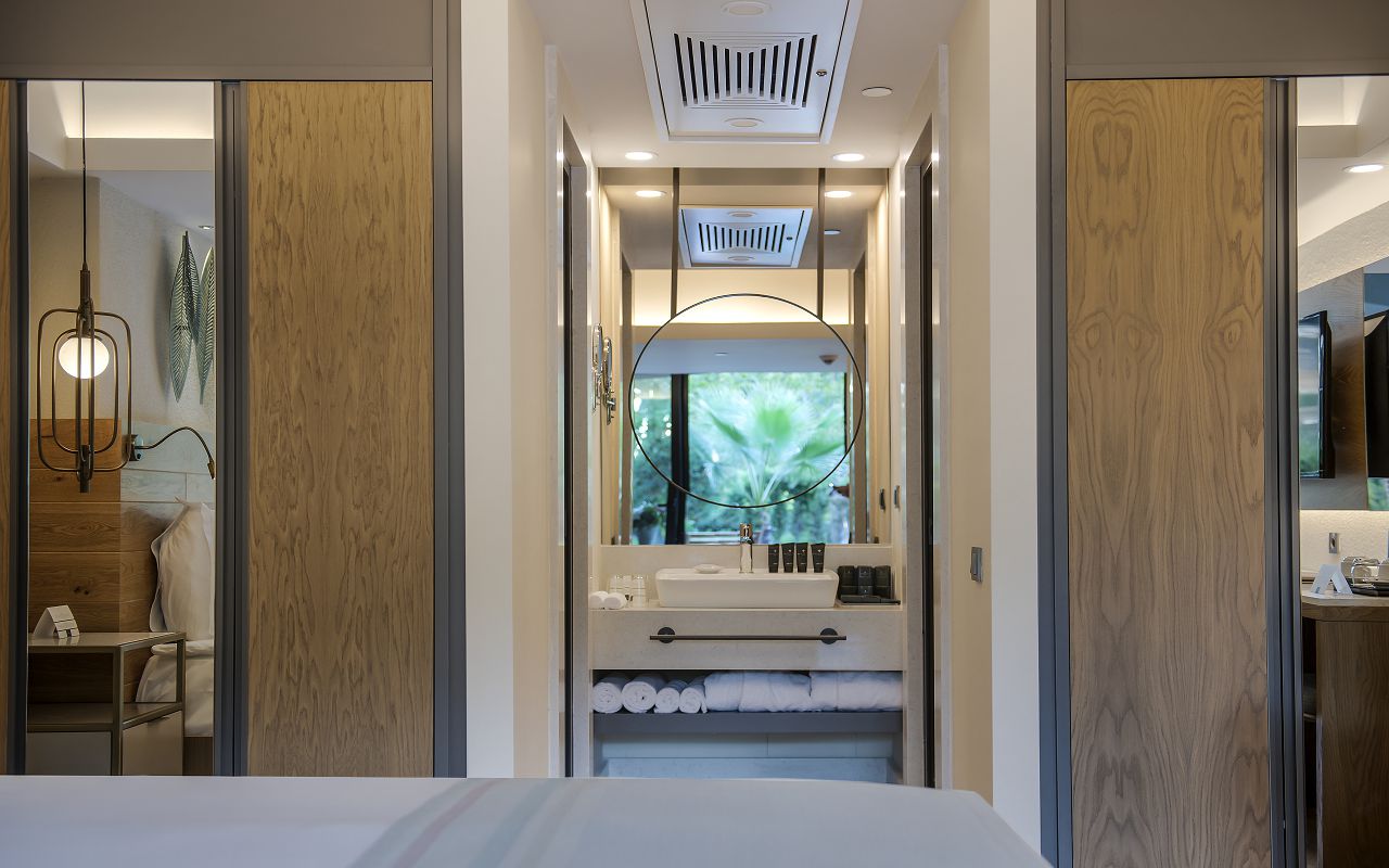 GARDEN ROOM13-1012