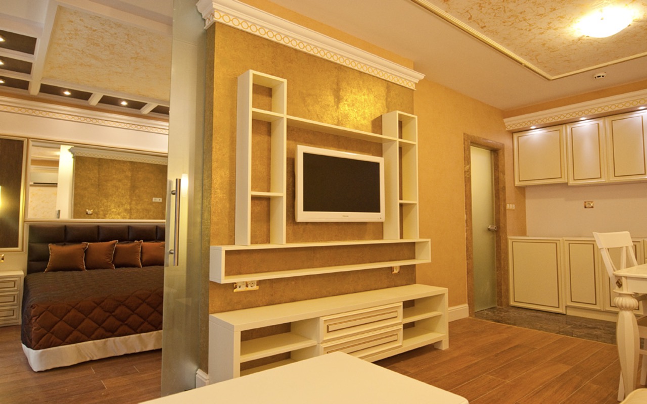 Golden Rainbow interior