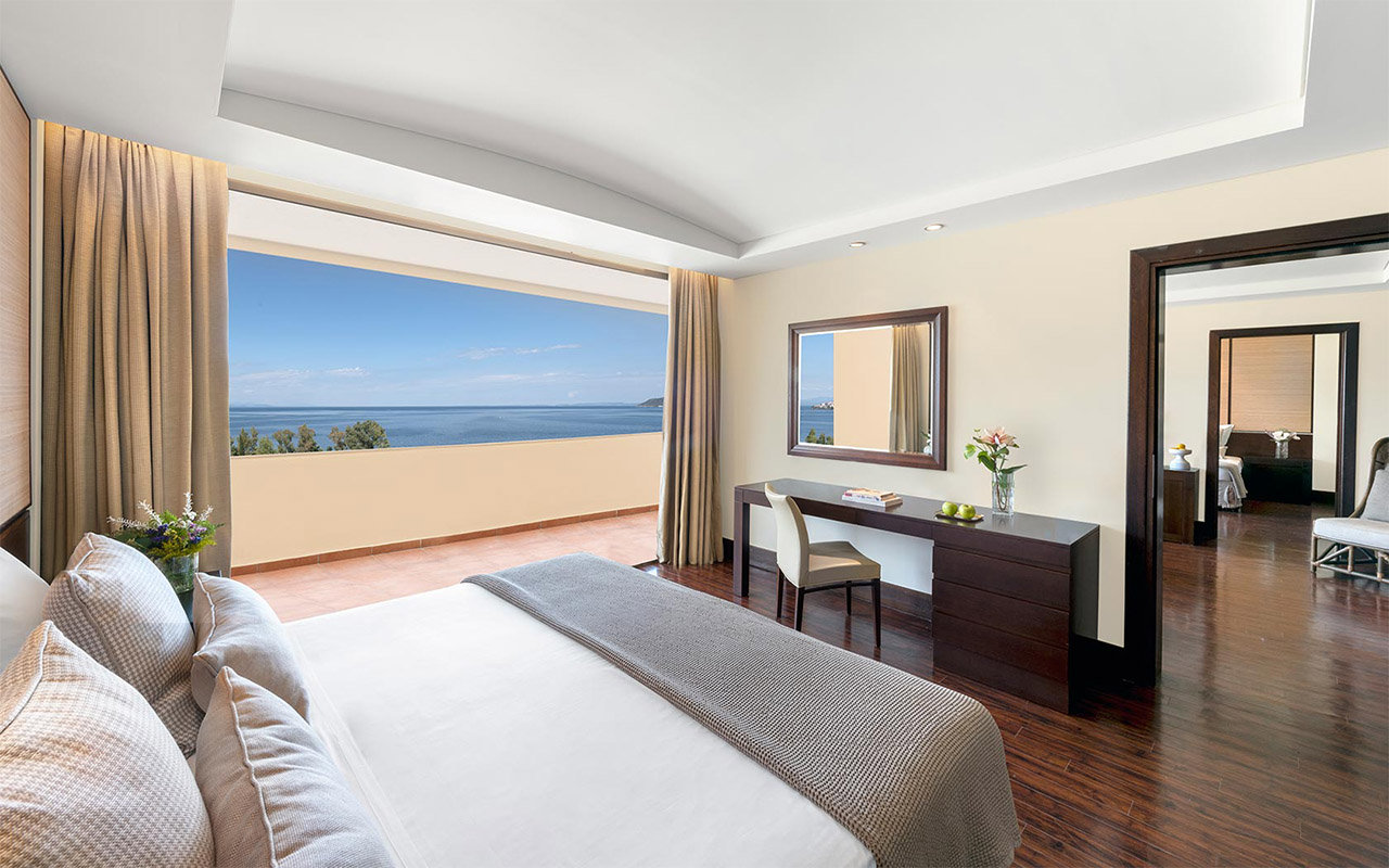 Grand Suite 2 Bedrooms Sea or Marina View (2)