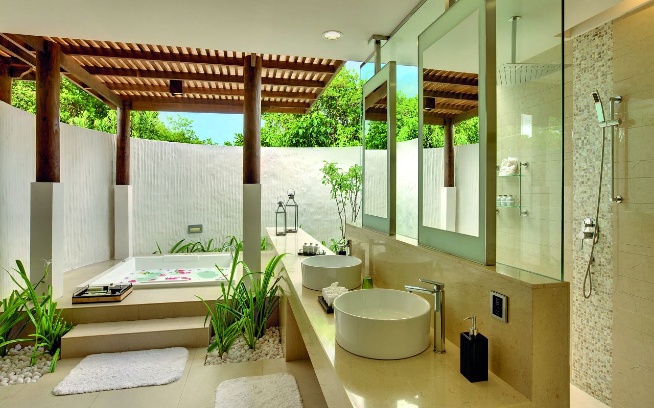 Hideaway Maldives villas 5 beach residence lap pool (3)