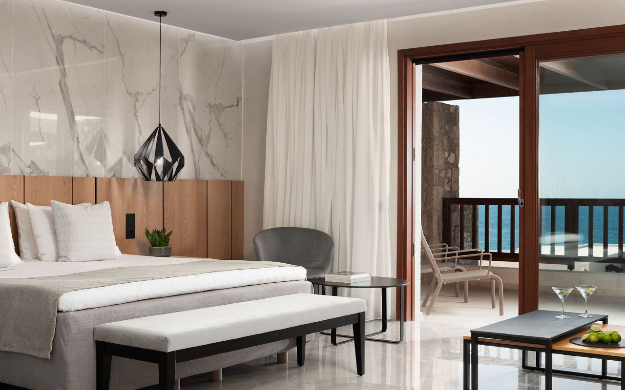 Ikaros_Luxury_Resort_Spa_Bungalow-Deluxe-sea-view-3