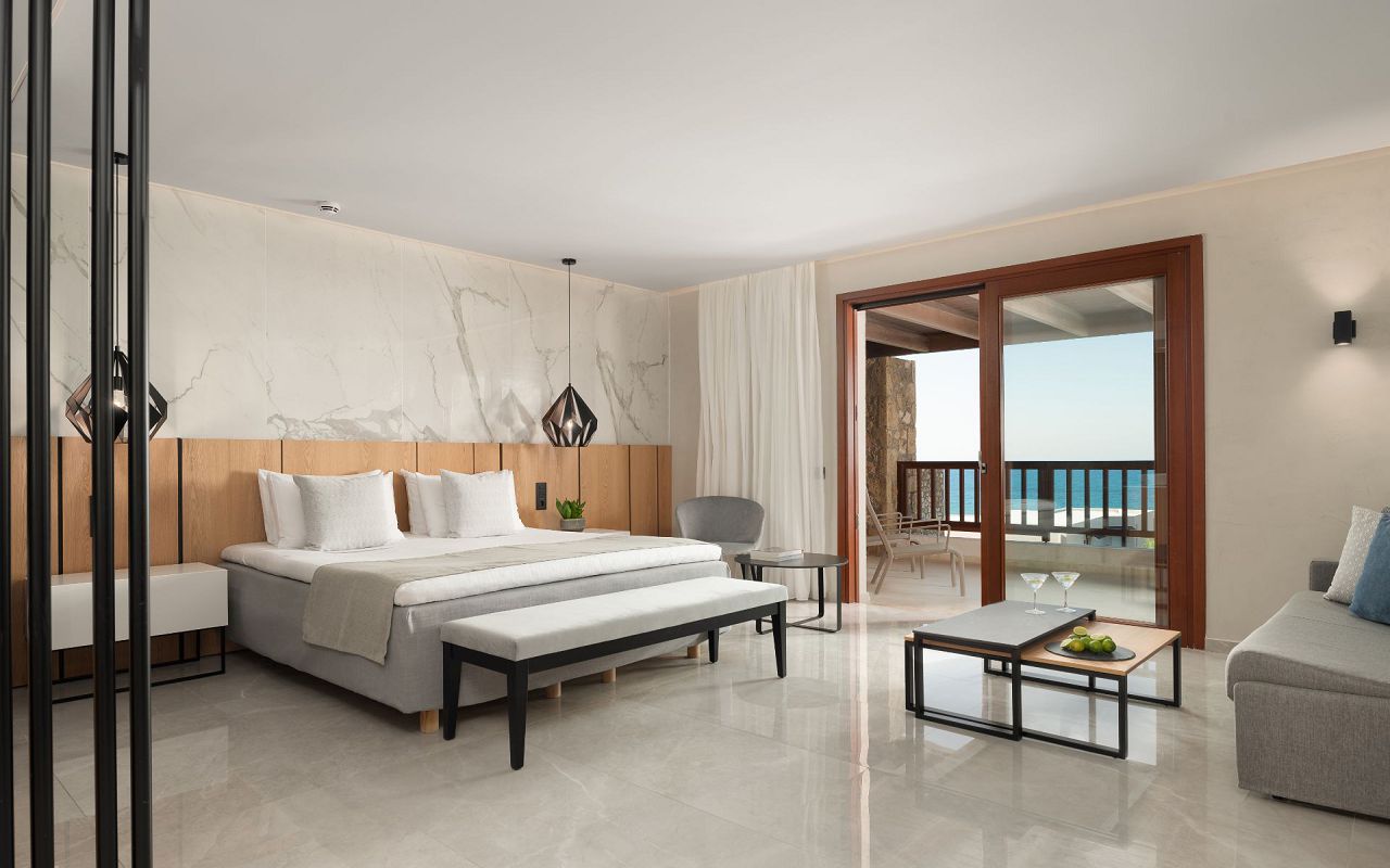 Ikaros_Luxury_Resort_Spa_Bungalow-Deluxe-sea-view-7