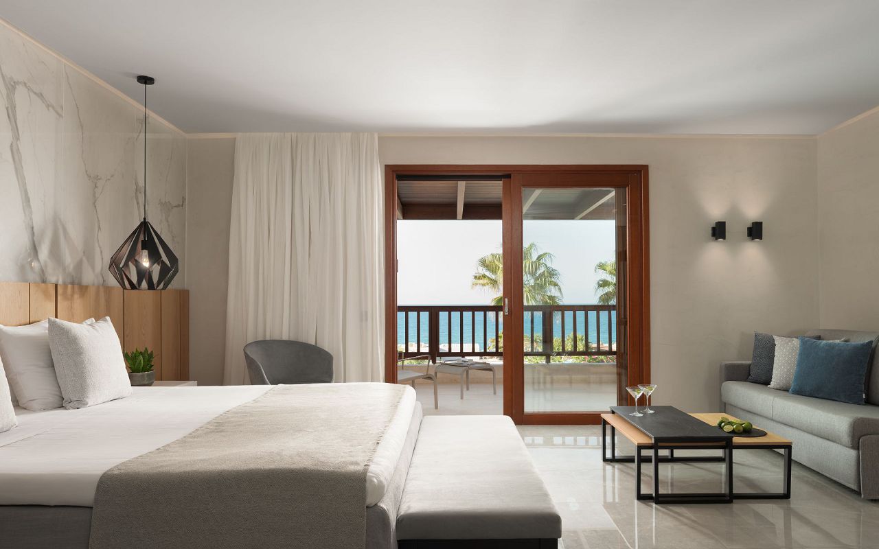 Ikaros_Luxury_Resort_Spa_Bungalow-Deluxe-sea-view-8