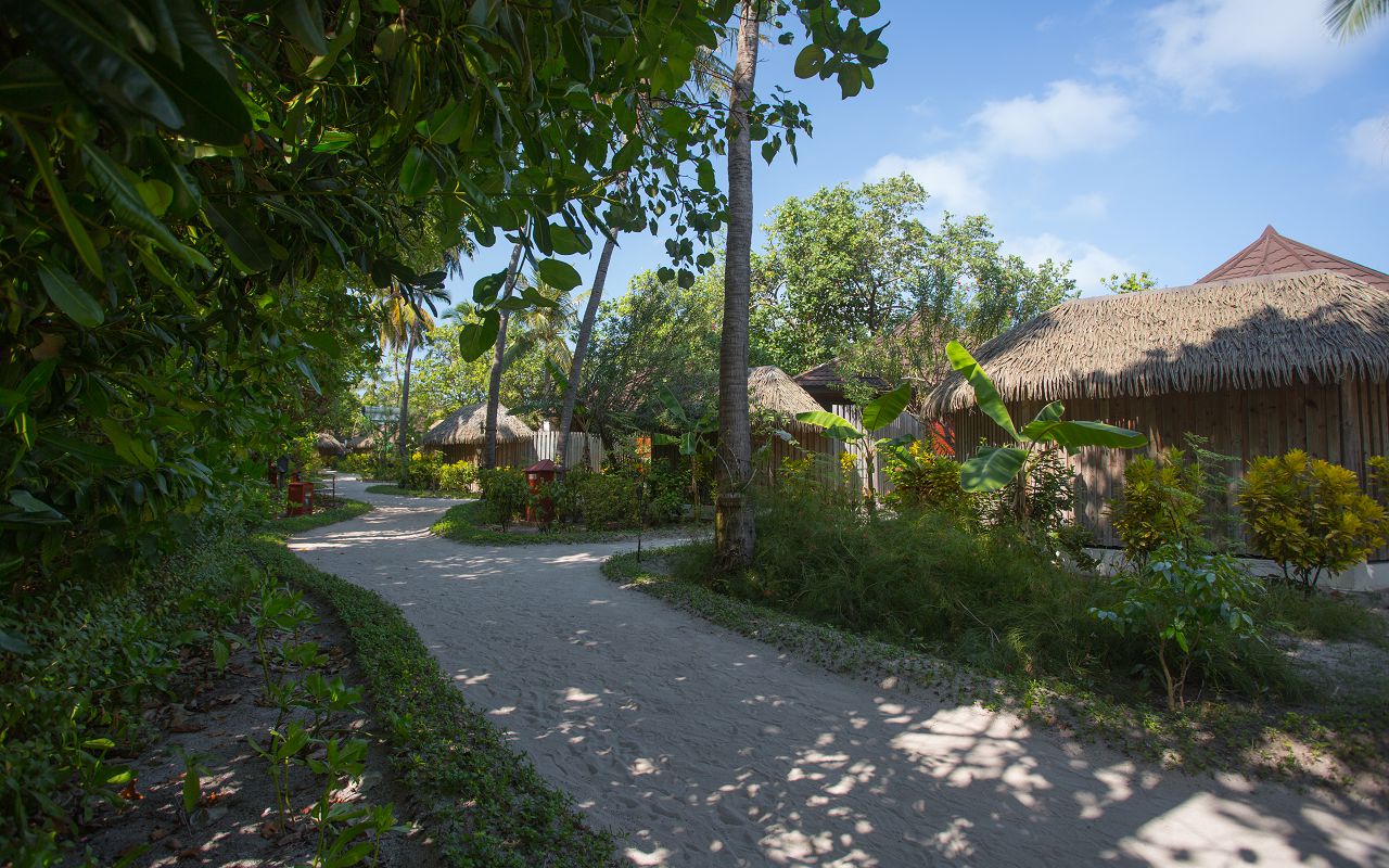 Komandoo Island Resort