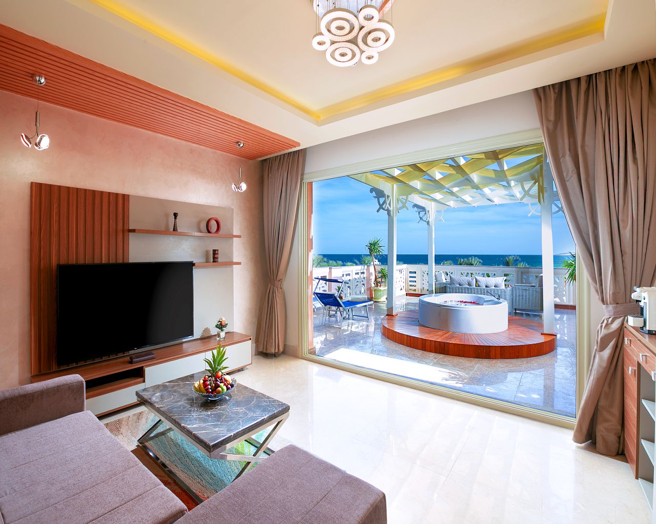 Jacuzzi Suite Sea View5