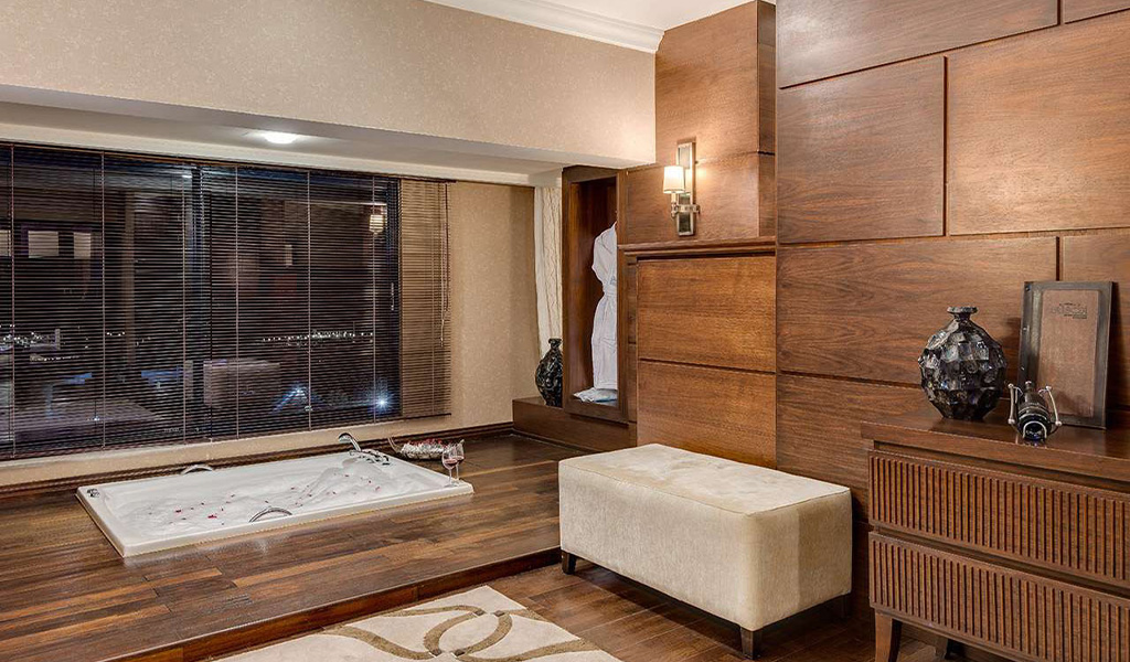 King Suite With Jacuzzi 61
