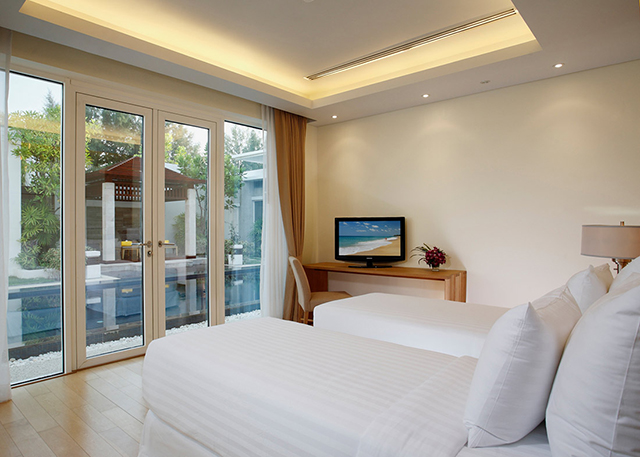 Luxury Pool Villa 2–3 Bedroom-1