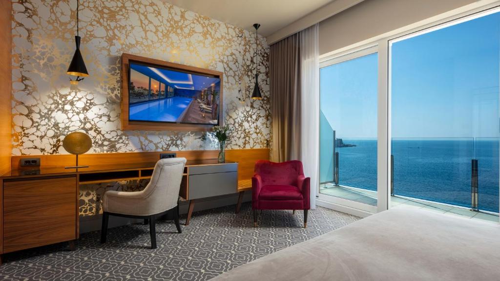 Luxury Roomv Sea View with Balcon (2)