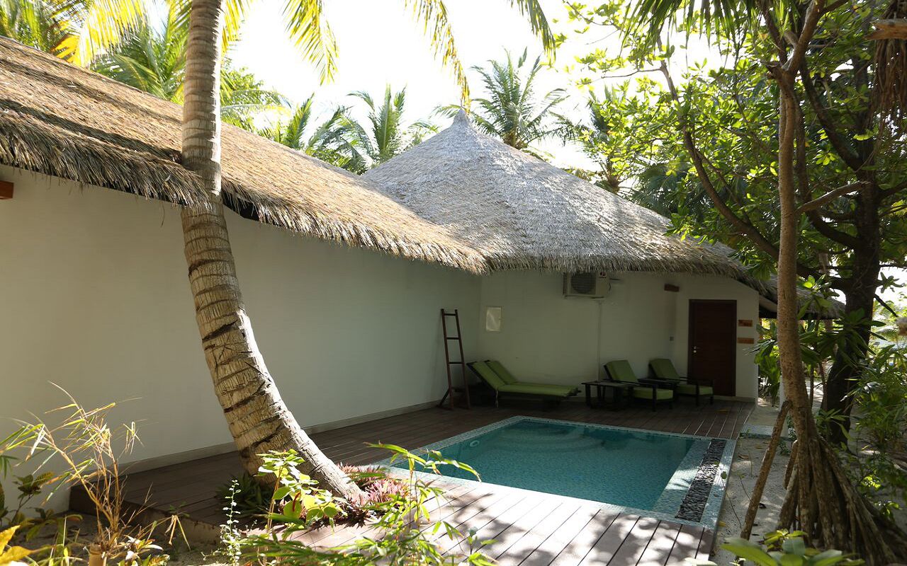 Maldivian Suite with Pool (2)