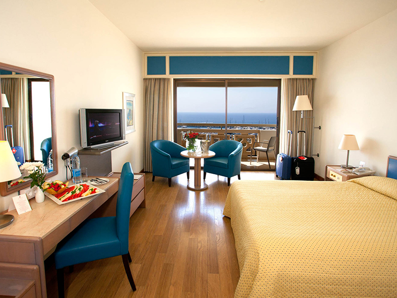 Marina View Room2