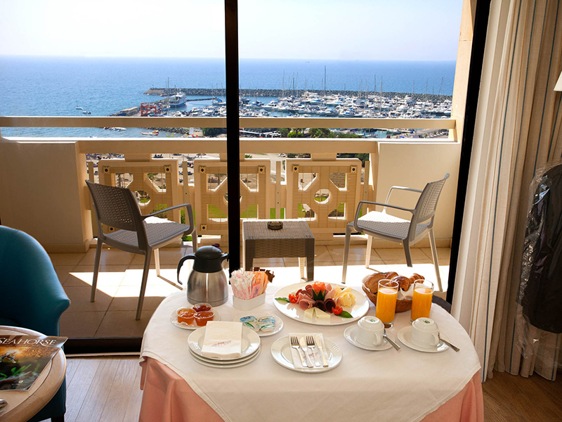 Marina View Room3