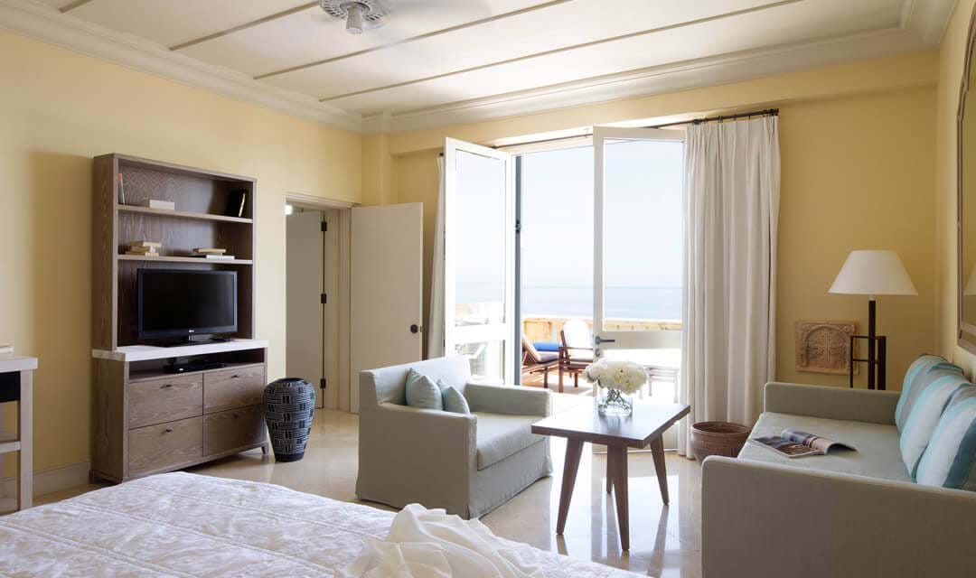 One Bedroom Suite - Inland View 3