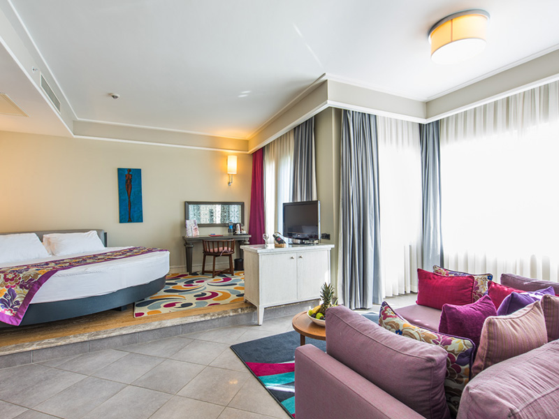 Romance Suite3