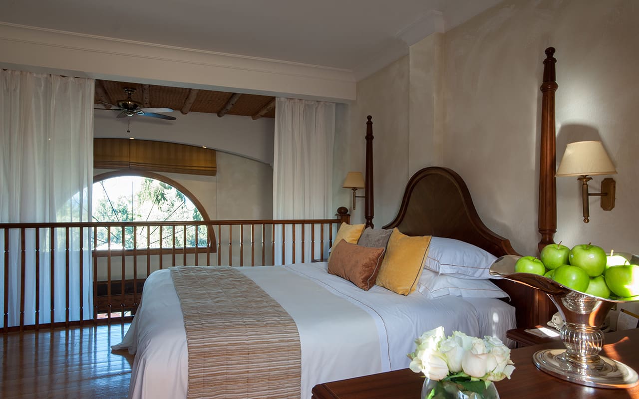Royal_Garden_Villa_with_Private_Pool_Bedroom