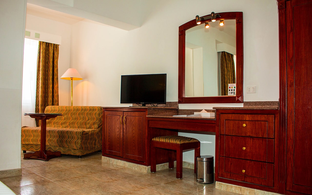 STANDARD Room 2-min