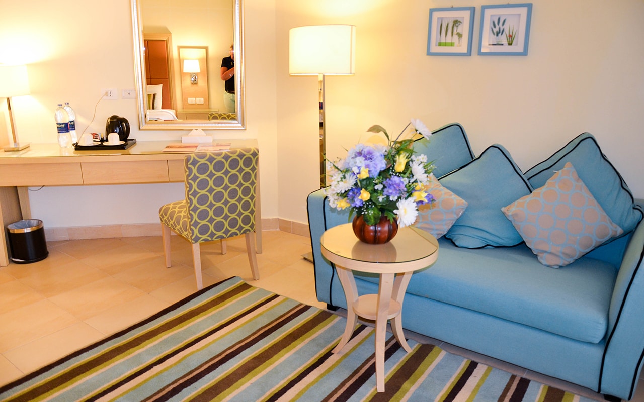 Sea View Room_02-min