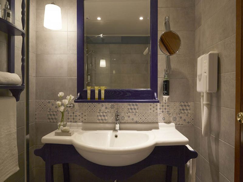 Simantro_Bathroom-Double-room-0641