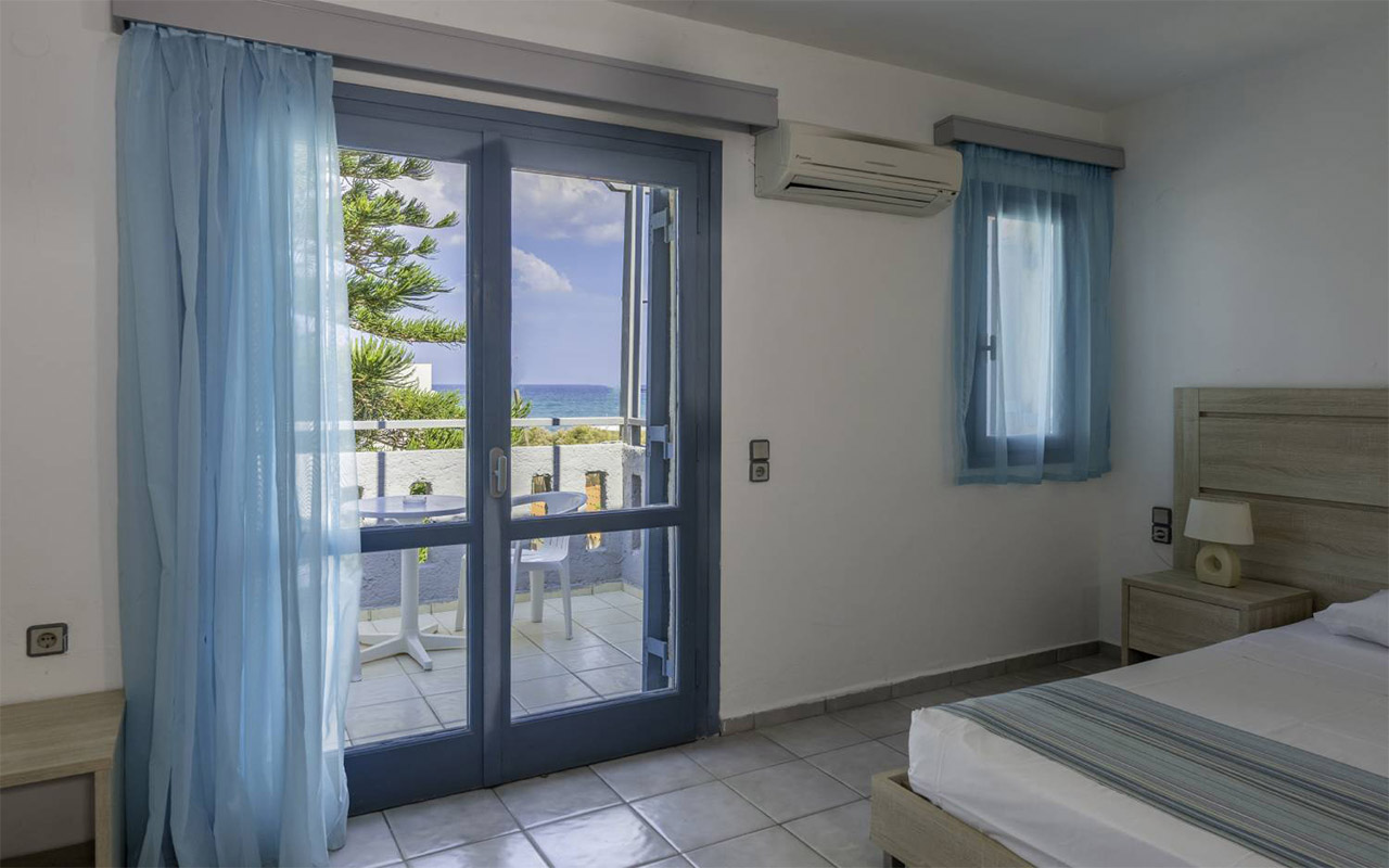 Triple Room Garden View AC (4)