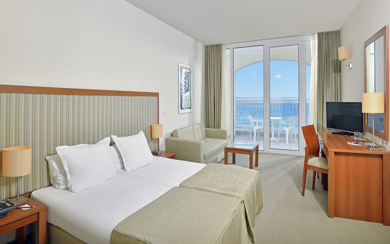 Twin room sea view