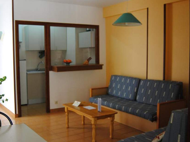 Two-Bedroom Apartment (4 Adults)5
