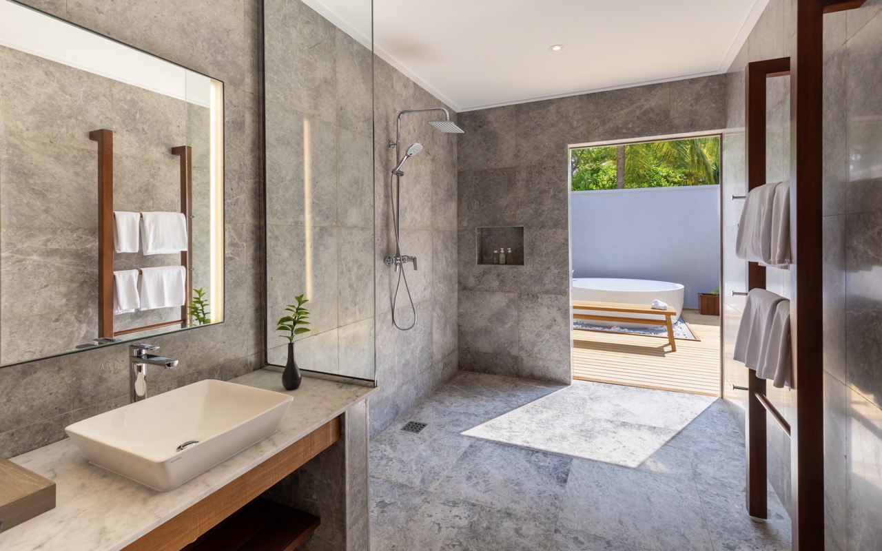 TwoBedroomBeachPoolVillaBathroom4