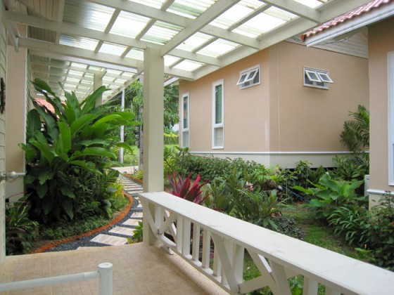 Villa Garden2