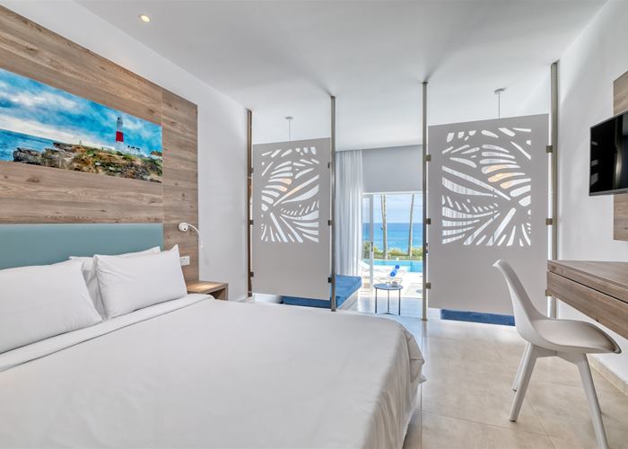 atlantica-sungarden-beach-family-sea-view-swim-up