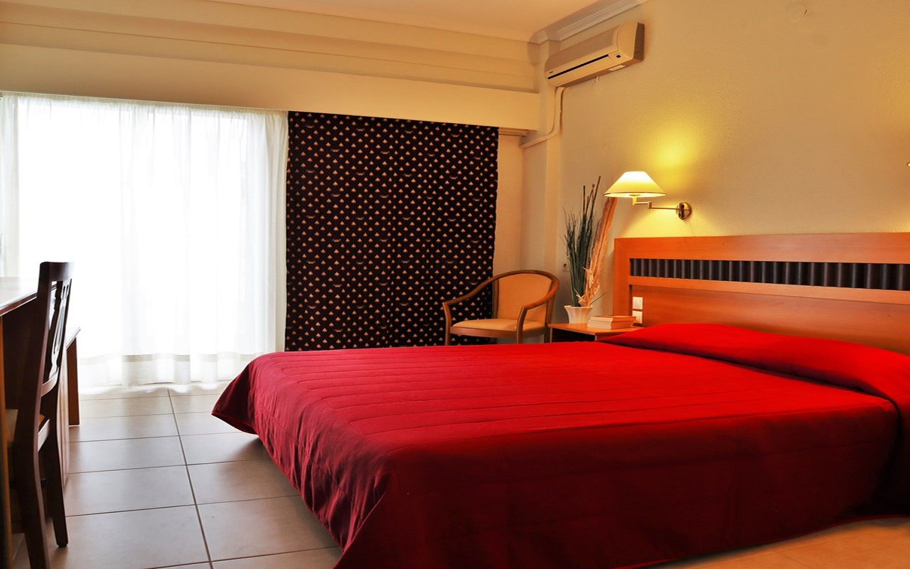 bedroom-st-mendi-hotel (1)
