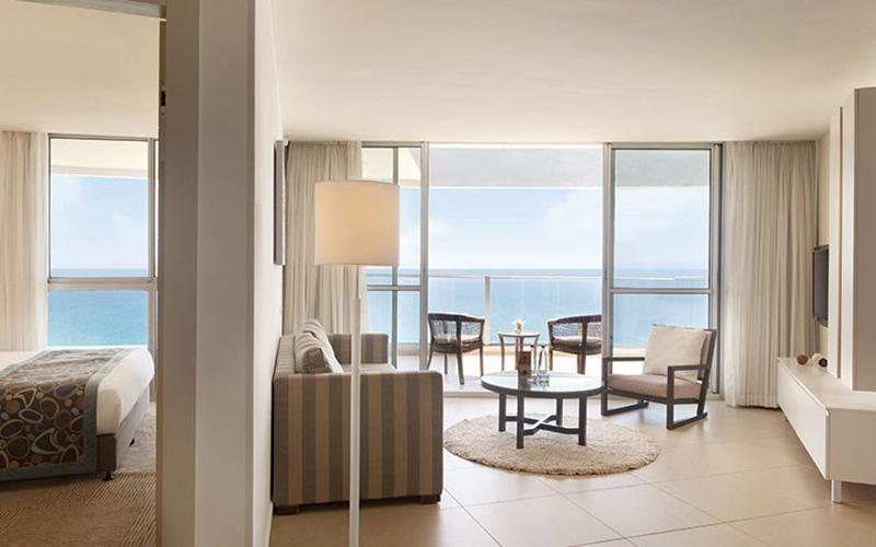 deluxe suite full sea view with terrace3