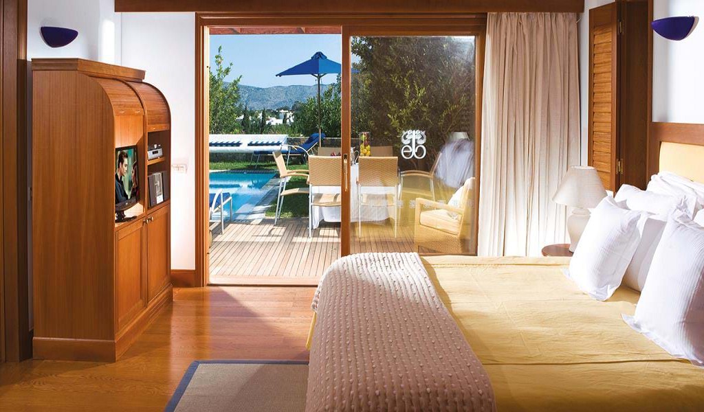 family_villa_sea_view_private_heated_pool_bedroom