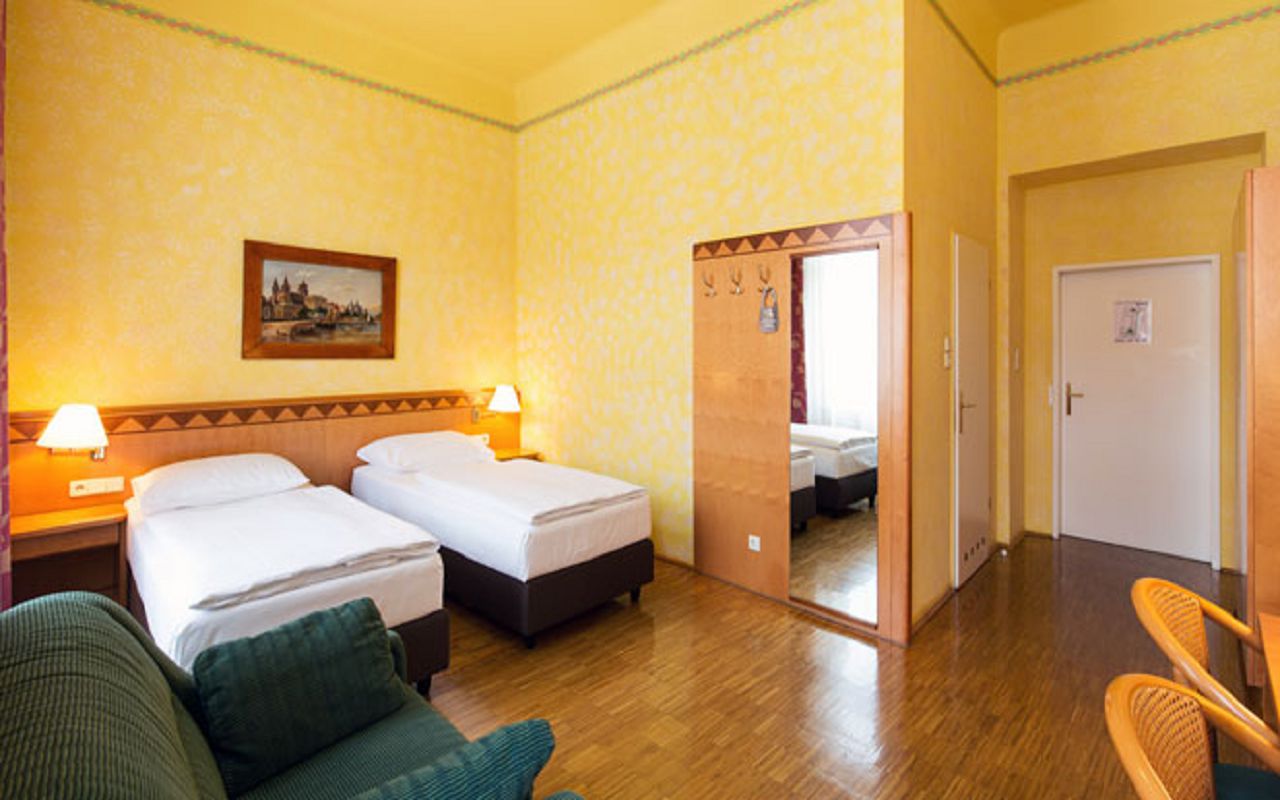hotel-post-wien-doppelzimmer-standard-7
