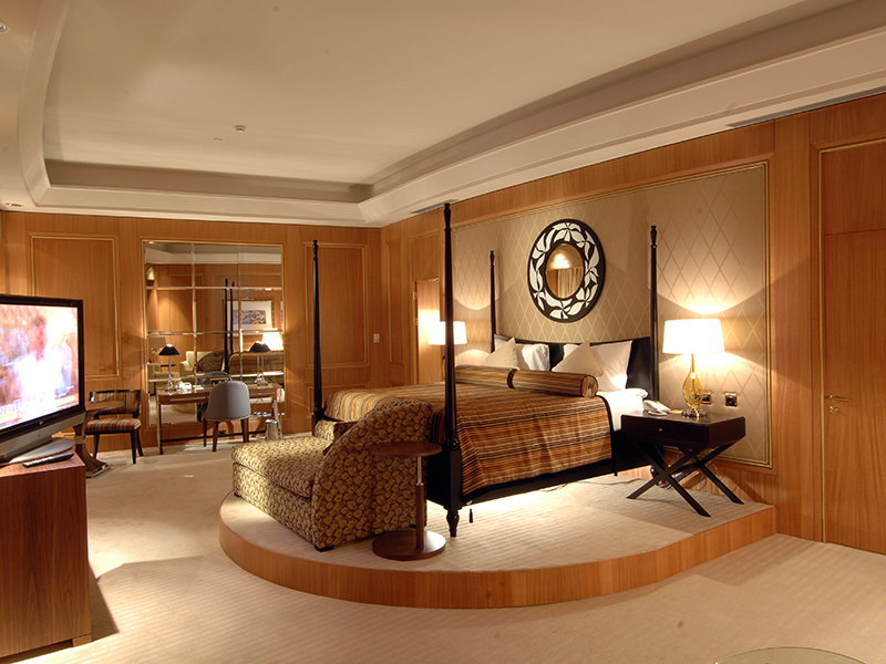 king-suite-bedroom