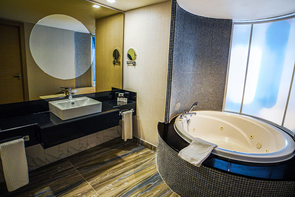 king suite3