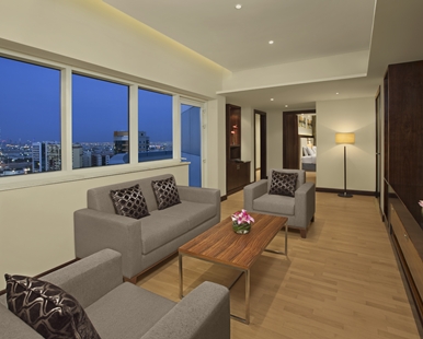 king_two_bedroom_suite_3