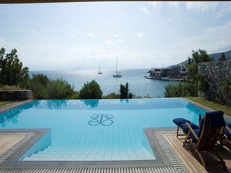 mediterranean_villas_front_sea_view_private_pool3