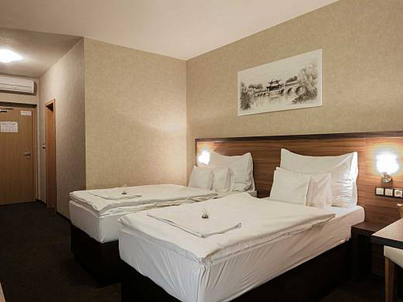 premium-hotel-room-twin-002