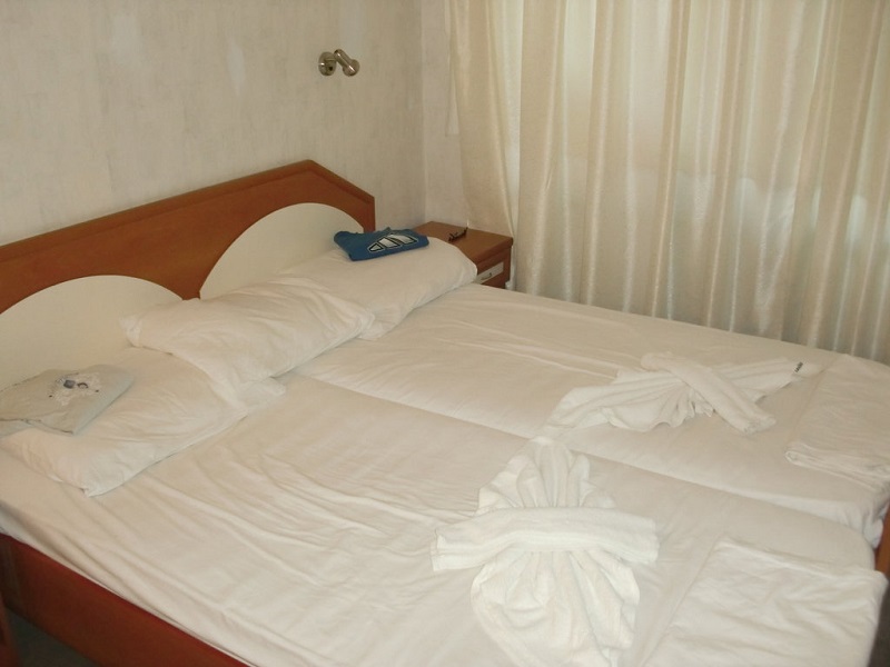 sunny beach hotel zefir 4