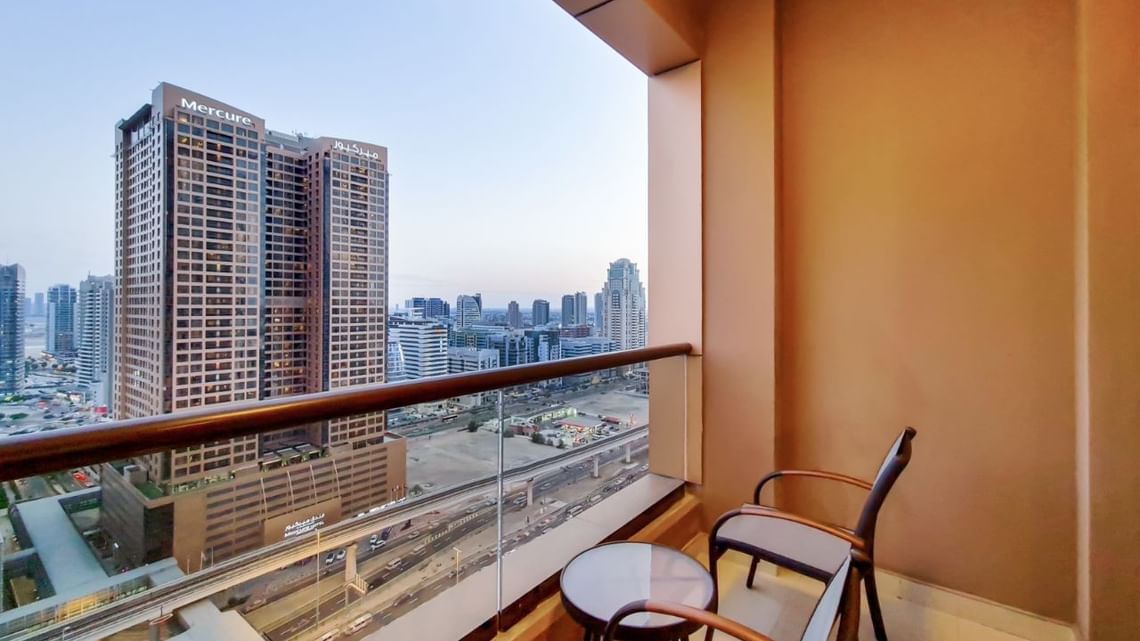 two-bedroom-apartment-city-view_wide (5)