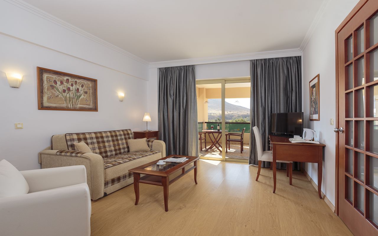 Executive Suite with sea view (5)