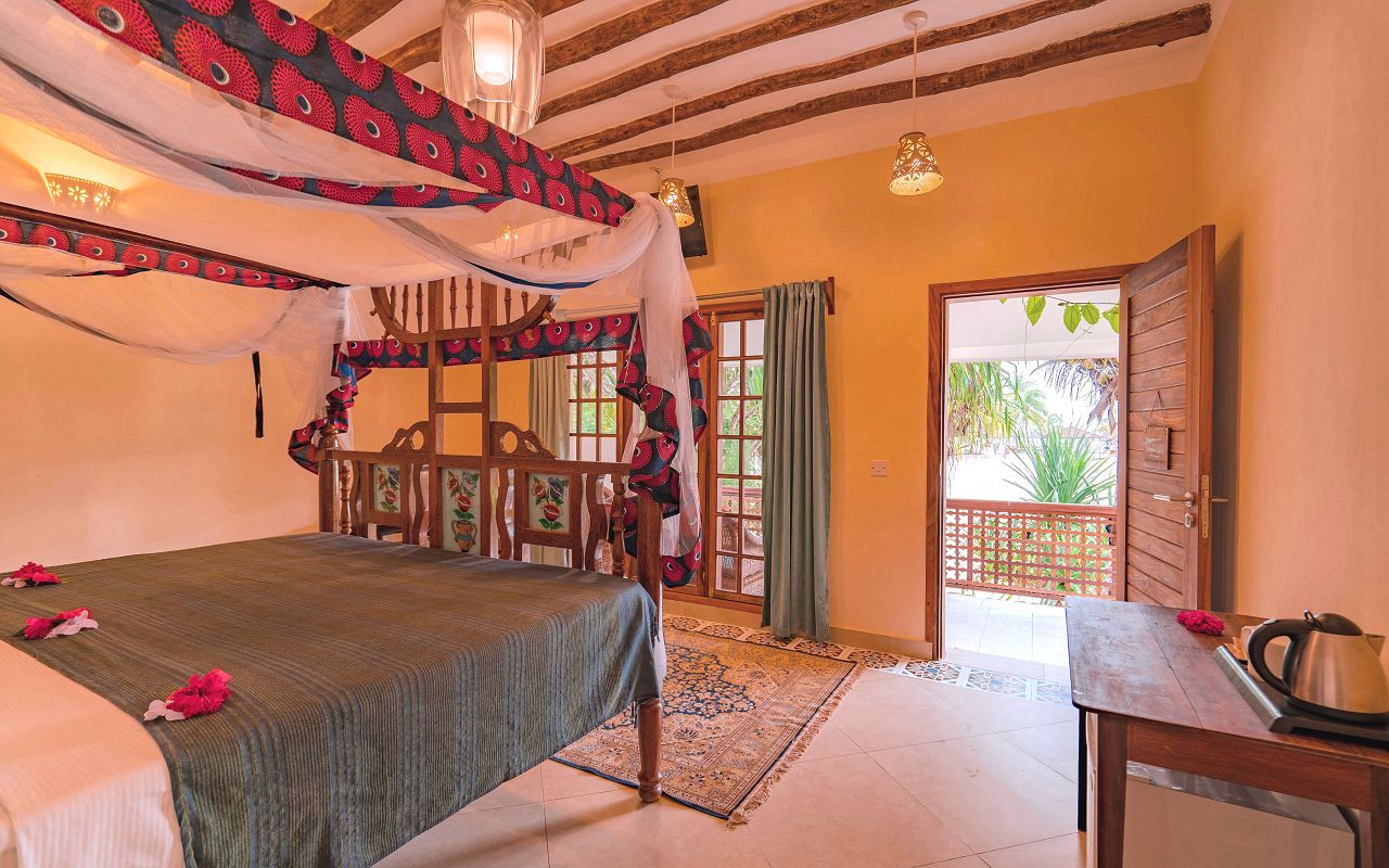 CORAL STONE BUNGALOWS (11)