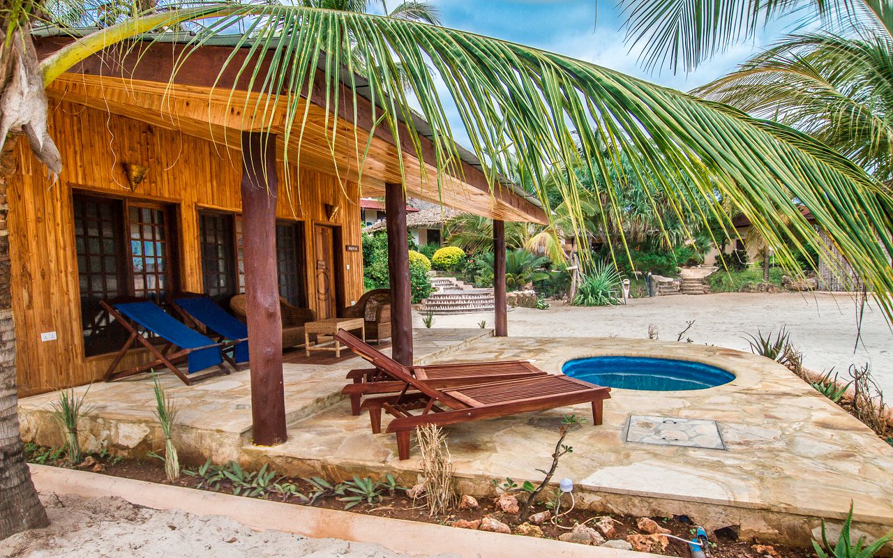 POOL BUNGALOWS (9)