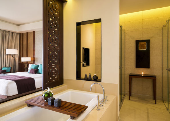 anantara_kalutara_sri_lanka_deluxe_poolside_room_595X425-AKAL_2973