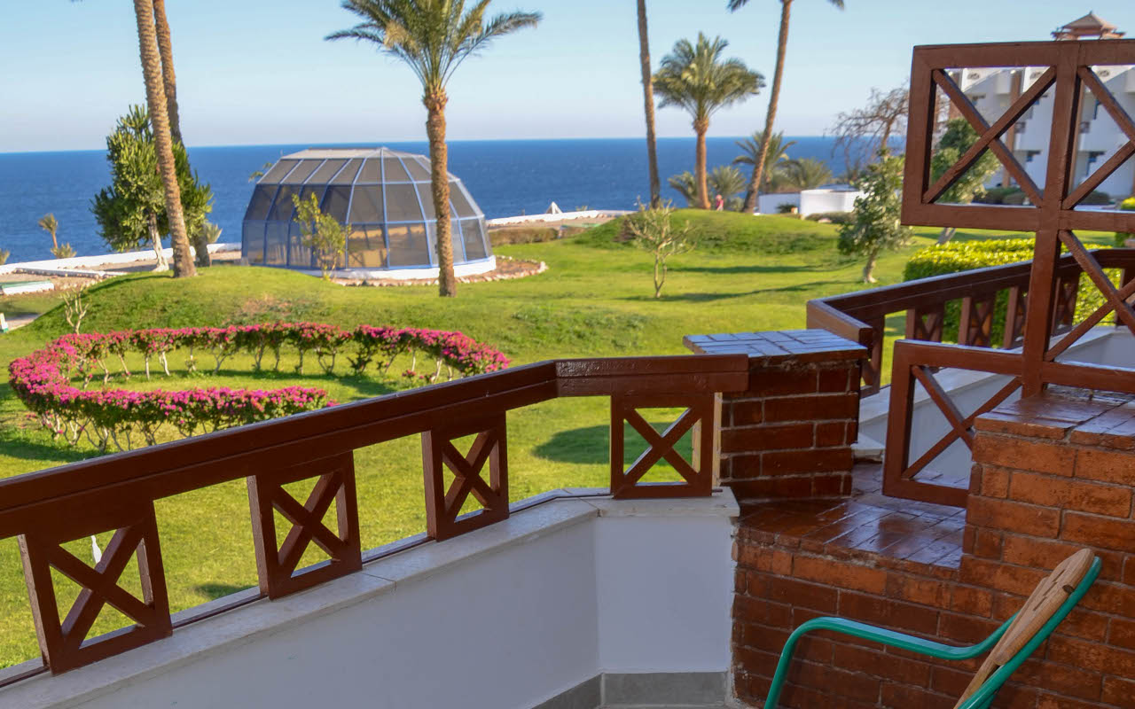 Premium-Room-Sea-View_04-min
